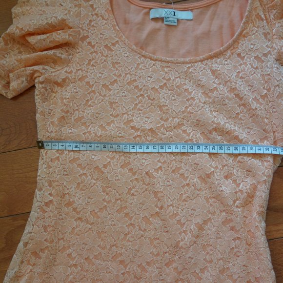 Forever 21 XXI Peach Lace Overlay Cinderella Elegant Cocktail Dress Size Small - Picture 15 of 16